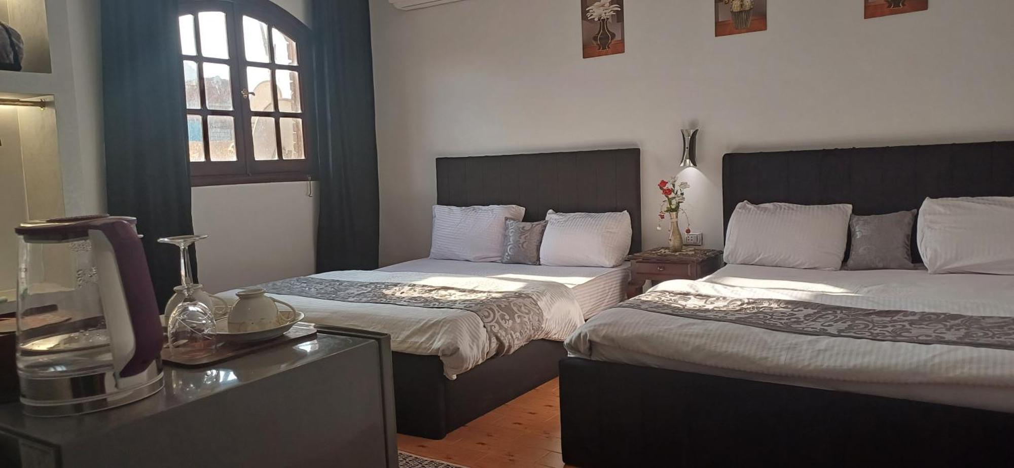 Pyramids Kingdom - Guest House Kafret el-Gabal Buitenkant foto