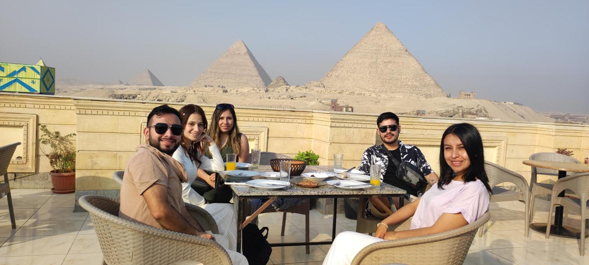 Pyramids Kingdom - Guest House Kafret el-Gabal Buitenkant foto
